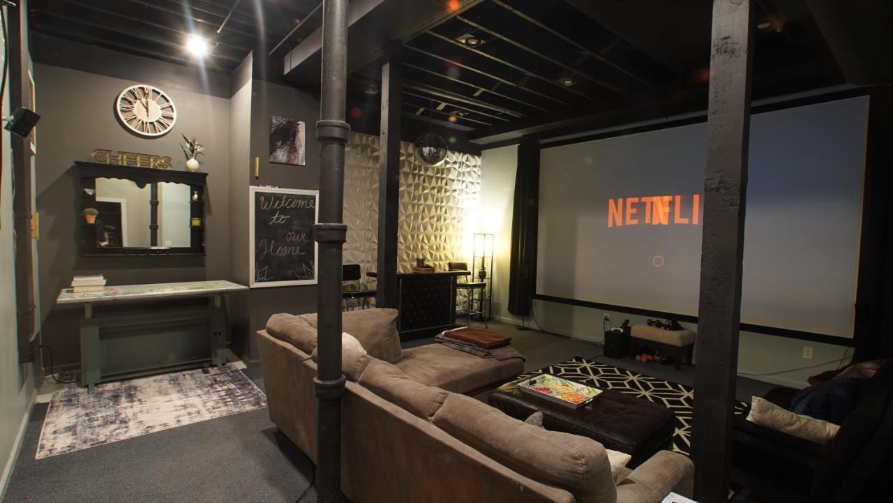 160Inch Home Movie Theater- Great For Movie Night! Омаха Экстерьер фото